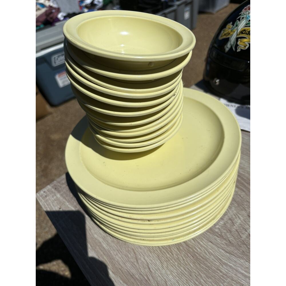 Prolon Plates and Small Bowls X 12